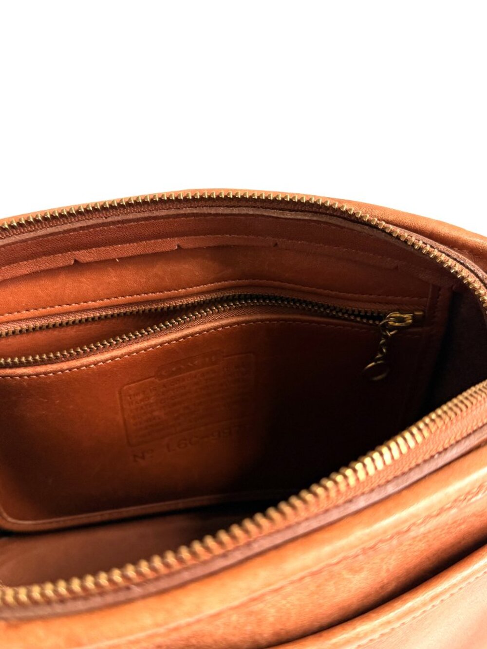 Vintage Coach British Tan Leather Crossbody Bag USA Made Style 9976 Zip Top - Picture 4 of 6